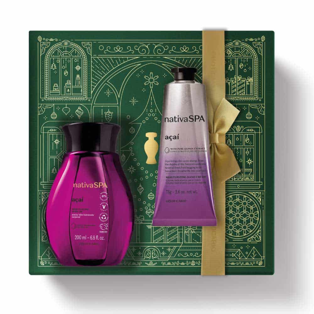 Kit de Natal Nativa SPA Açaí do oBoticário — caixa verde com laço dourado, frascos roxos da linha Açaí e creme de mãos prateado.