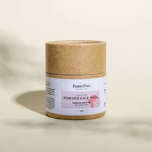 A máscara de powder Bam & Boo é um produto de cuidado facial formulado com ingredientes naturais, como argila branca, carvão ativado e extrato de bambu.