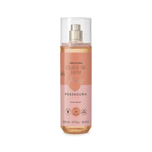 Body Splash Pessegura – 200ml – Cuide-se Bem – oBoticário, fragrância doce e aveludada de pêssego em frasco spray vegan com 90% de ingredientes naturais.
