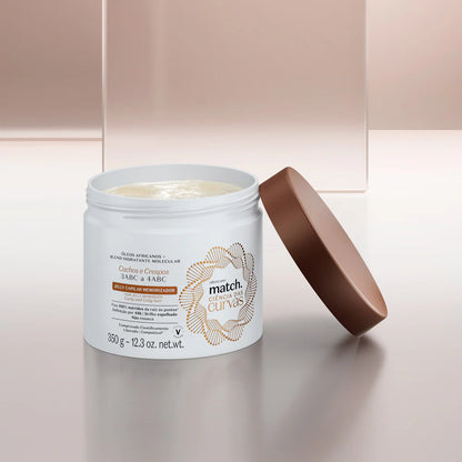 Textura jelly do gel capilar Match Ciência das Curvas com óleos africanos