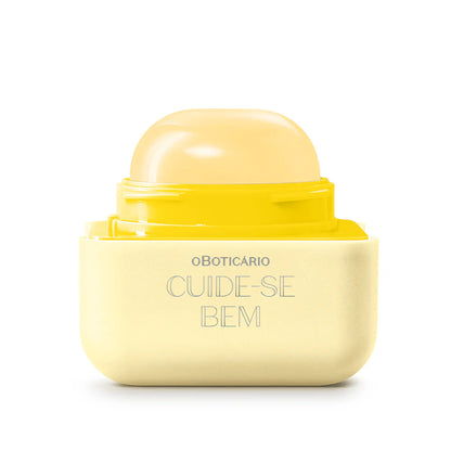 Hidratante labial banana Cuide-se Bem textura cremosa