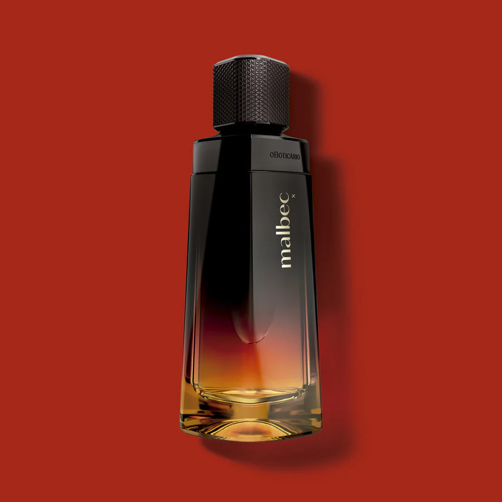 Malbec X Eau de Toilette frasco masculino em fundo vermelho com design moderno