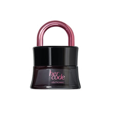 Perfume Her Code Touch 50ml do Boticário, frasco em formato de cadeado preto com arco rosa metálico, isolado em fundo branco.
