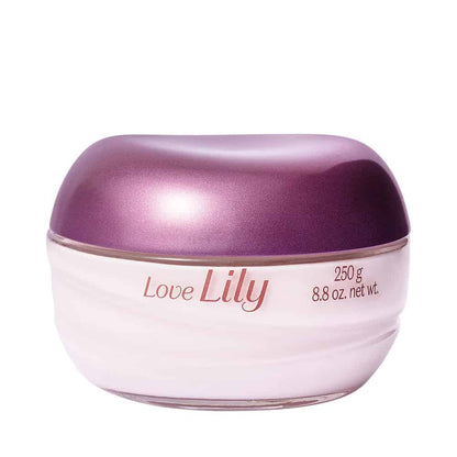 Creme Acetinado Hidratante Corporal Love Lily 250g com fragrância duradoura e hidratação até 48h