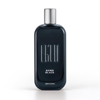 Perfume masculino Egeo Bomb Black eau de toilette 90 ml – frasco preto com tampa prateada d’O Boticário.