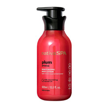 Loção Nativa SPA Ameixa 400ml com doseador preto em frasco vermelho, fundo branco