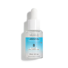 Sérum Facial Preenche Tudo – 30ml – Skin.q – oBoticário, frasco transparente com pipeta, líquido claro e rótulo azul, fórmula com 8 tipos de Ácido Hialurónico para preenchimento e hidratação profunda.